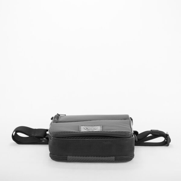 Casual Bag Deluxe S Black Carbone. Стильная мужская сумка через плечо.